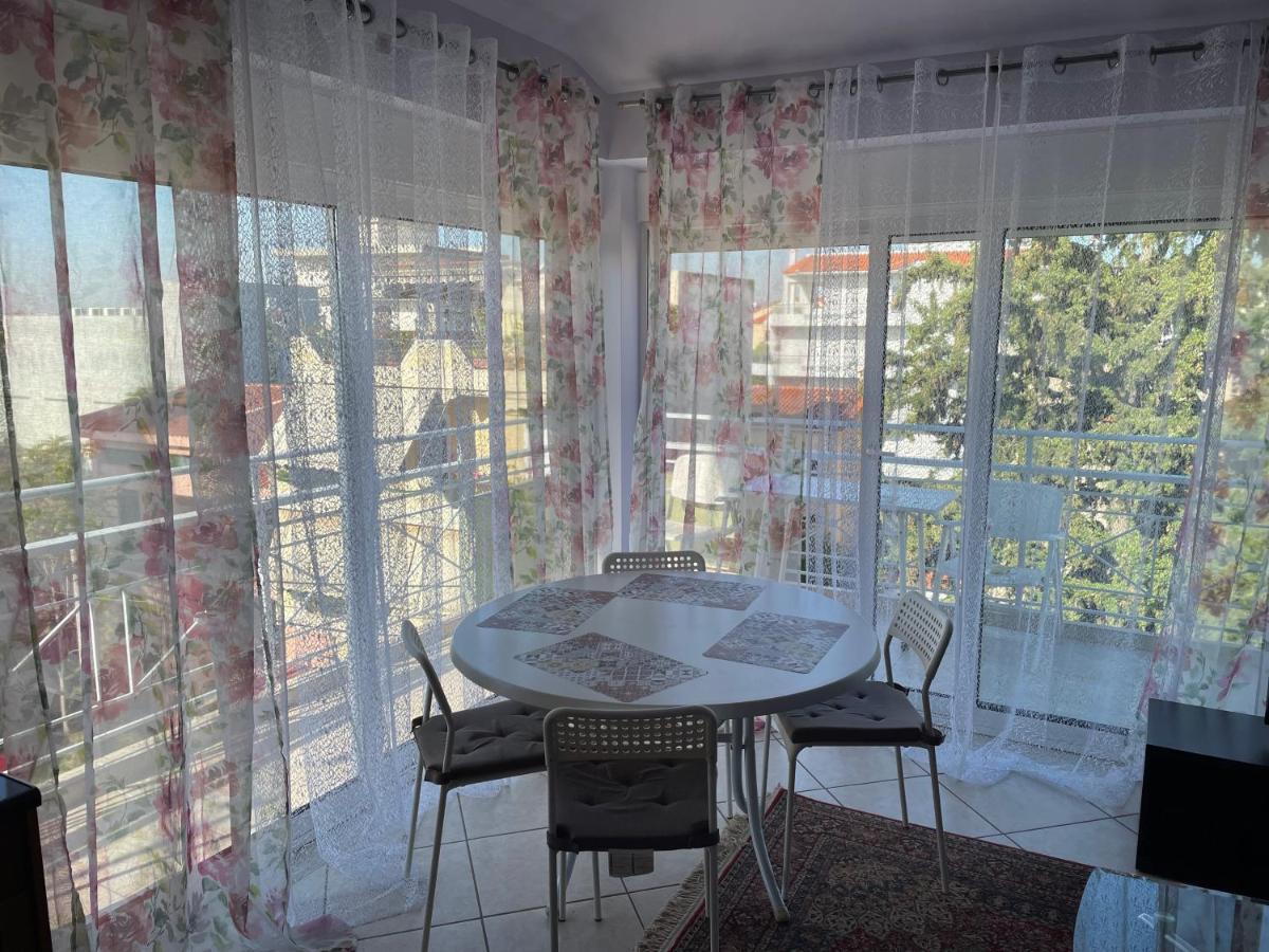Awesome Home 3' From Metro Athene Buitenkant foto