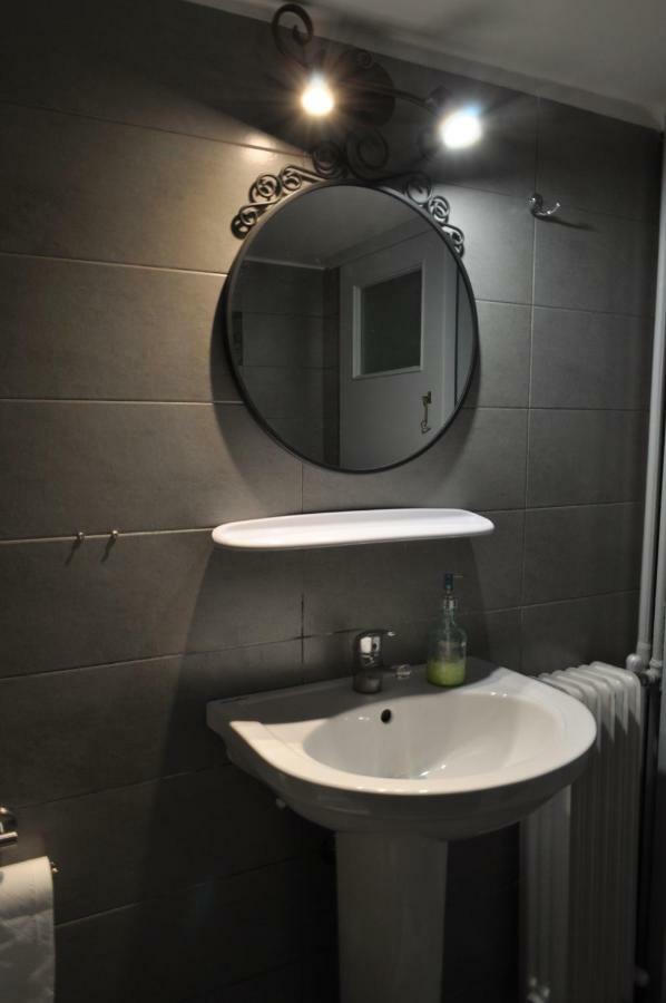 Awesome Home 3' From Metro Athene Buitenkant foto